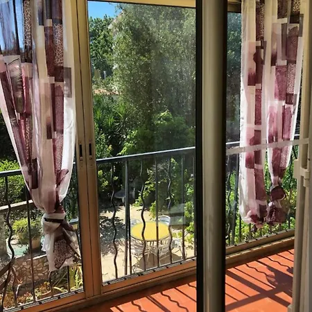 Grand 6 Personnes Terrasse Parking Apartment *
